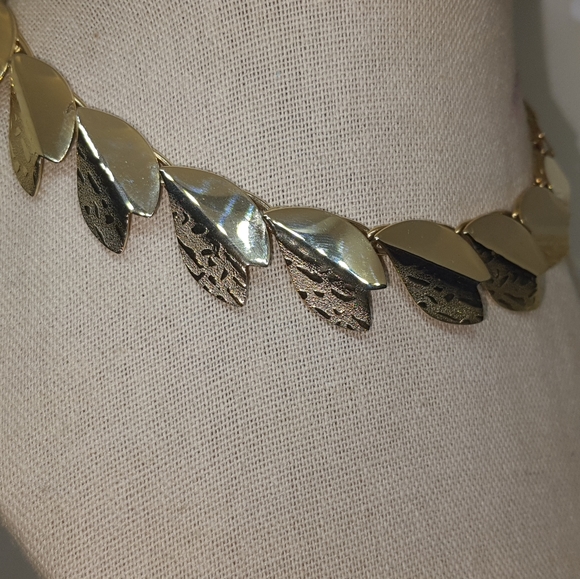 Goldtone Flower Petal Heart Necklace - Picture 3 of 4